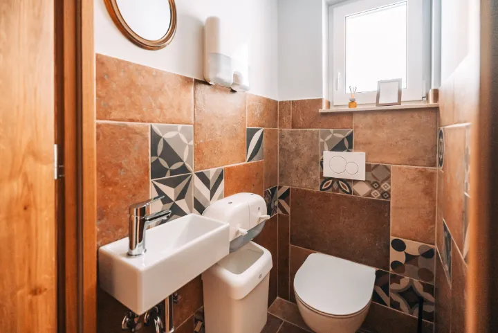 SKUPEN-WC-IN-KOPALNICA-2